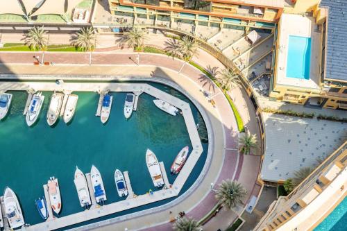 Luxury Living Views and Free Pool at JW Marriott Dubai Marina - image 11