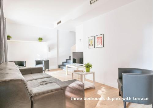 Inside Barcelona Apartments Princep, Barcelona (photo 4)