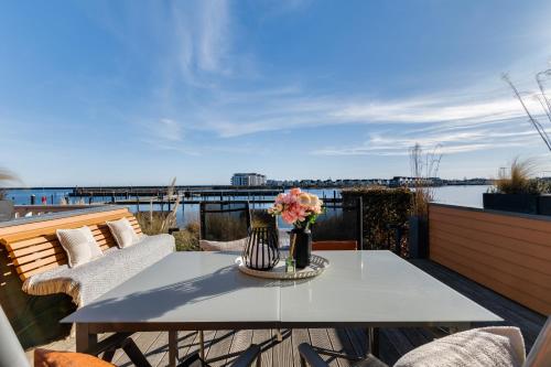 Balkon/terasa, Hafenspaß - Sauna, Steg, Hafenblick, Kamin, Terrasse in Olpenitz