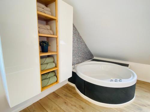 Fürdőszoba, EinKlang - Familienidyll in Seesen