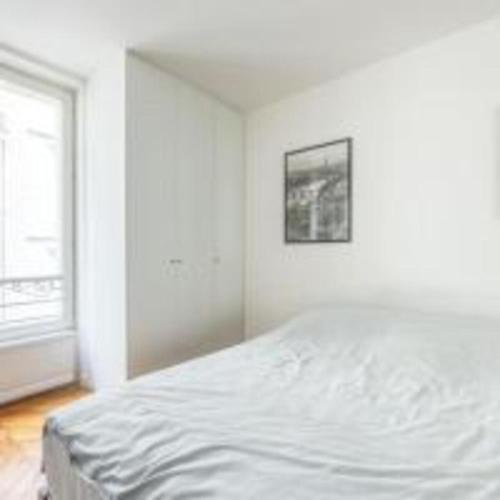 Parisian apartment for 6 pers Paris by askmefrance, Paris (photo 9)