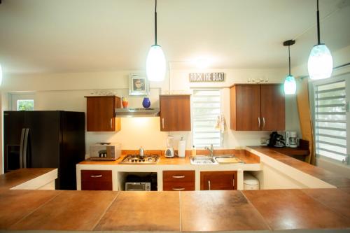 Pelican Reef in อกัวดา