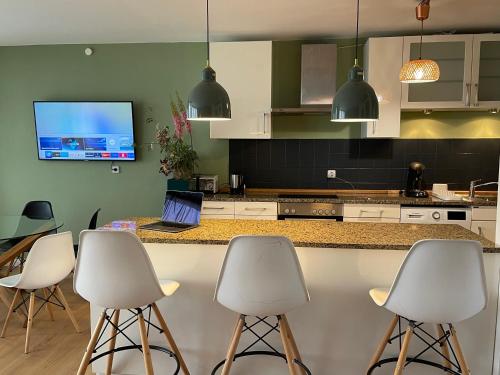 Skyline City Apartment, Berlin (photo 8)