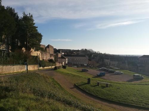 Viesnīcas āriene, Appartement F3 situé au centre ville (Appartement F3 situe au centre ville) in La Charite Sur Loire