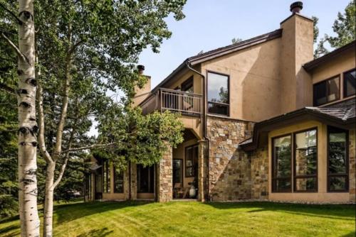 Luxury Ski In, Ski Out 2 Bedroom Colorado Vacation Rental Steps From The Ski Slopes With Hot Tub And Pool image