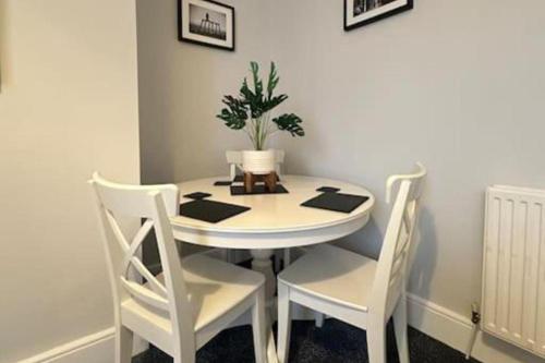 Hambledon Apartment - Sleeps 3 - Pet friendly in Blyth