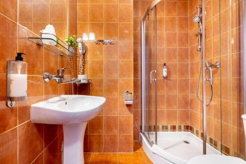 Hotel Lothus