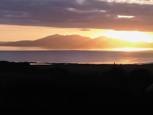 ทัศนียภาพภายนอกโรงแรม, Sorbie Villa in อาร์ดรอสแซนกลาง