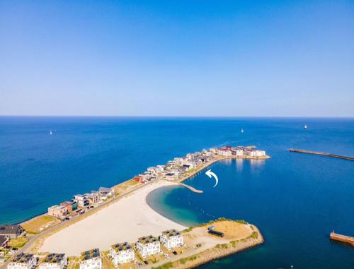 Exterior view, Himmel und Meer- direkt am Wasser mit Hafenblick in Olpenitz