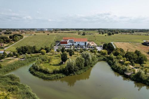 . Hotel De Zes Bochten
