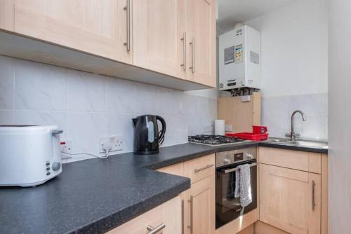 Cosy 1 Bedroom flat between Clapham & Brixton, London (photo 8)
