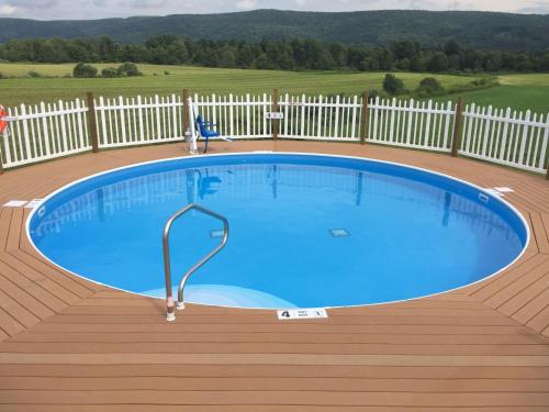 Apple Inn and Suites Cooperstown Area in Milford, USA