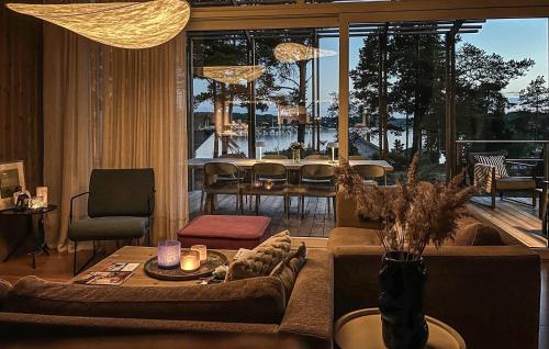 Istaba viesiem, 3 Bedroom Gorgeous Home In Vikbolandet in Arkosund