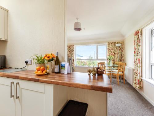 A szálláshely kívülről, Carraig Dhubh Cottage - Uk47123 in Whiting Bay
