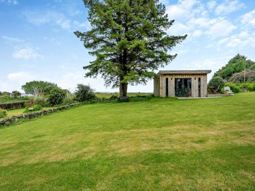 A szálláshely kívülről, Carraig Dhubh Cottage - Uk47123 in Whiting Bay