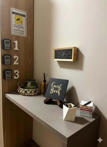 Tris Appartements in กลางเมืองปอจจิบอนซี