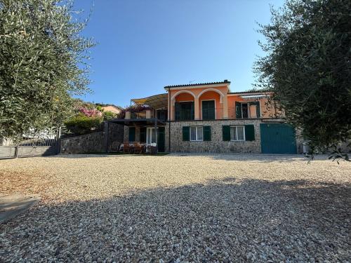 Casa Riviera dei Fiori in Civezza