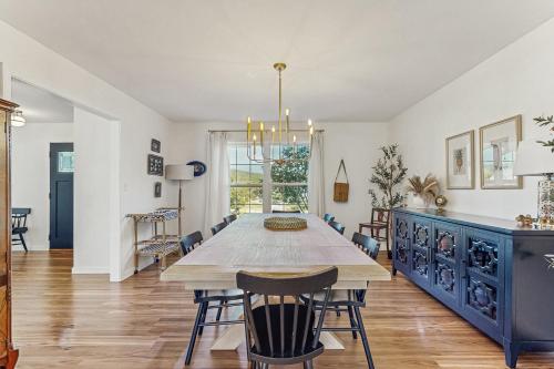 Elegant Coastal Retreat in ร็อกพอร์ท (ME)