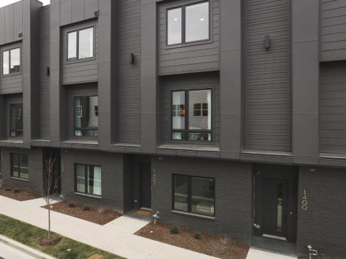 Cumberland Social I Rooftop Hot Tub! in Városközponthoz közel