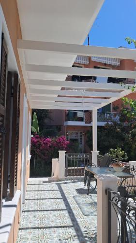 Villa Chrisanthi - image 4