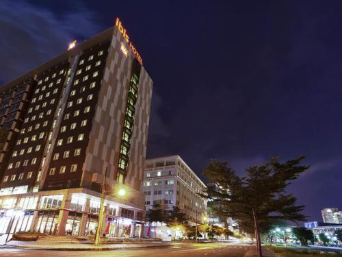 Ibis Saigon South