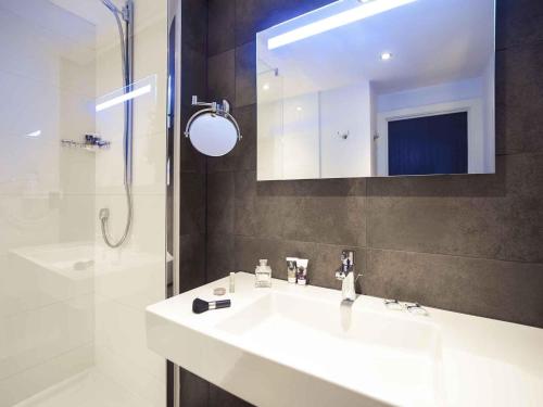 Mercure Hotel Brussels Centre Midi, Брюссель (фото 9)