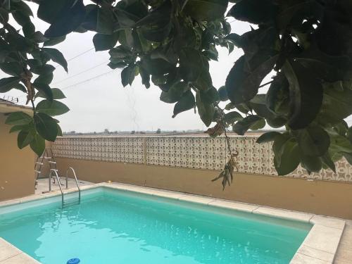 Úszómedence, Hostal Esplai in Viladamat