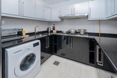 Family-Friendly 4BR with Amenities | Business Bay, Dubai (foto 9)