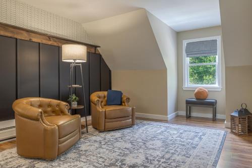 4BR Retreat 16mi to Acadia Firepit and Game Room - image 2