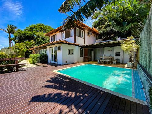 숙소 외관, Villa Ferradura - Piscina e Vista Mar in 페라두라 비치