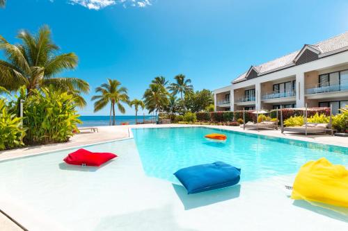 . Cook's Bay Hotel & Suites