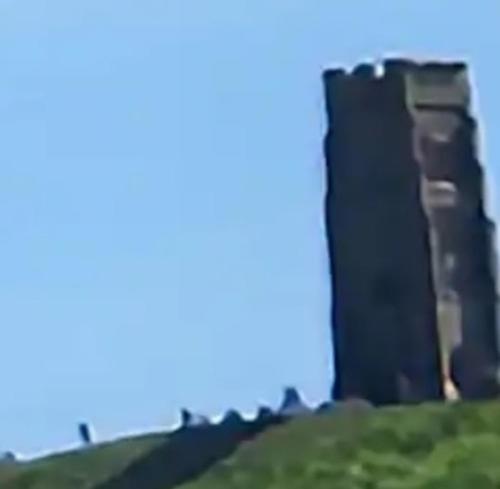 View, BEE GENTLE BEE KIND BEE HAPPY rooms in Glastonbury