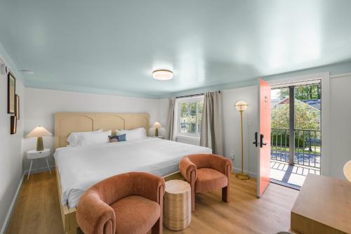 Ambler Hotel - image 2