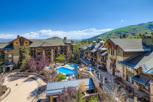 Park City Lux Dream Ski-In Out at Canyons Village! 521H by SkyRun Park City - image 4
