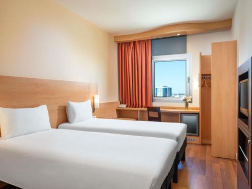 2 twin beds