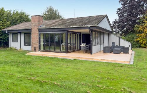 3 Bedroom Stunning Home In Grenaa