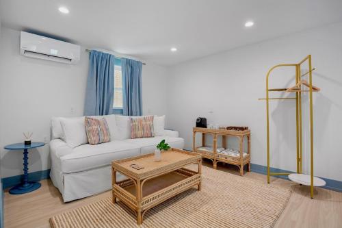 2 king beds, 1 sofa bed