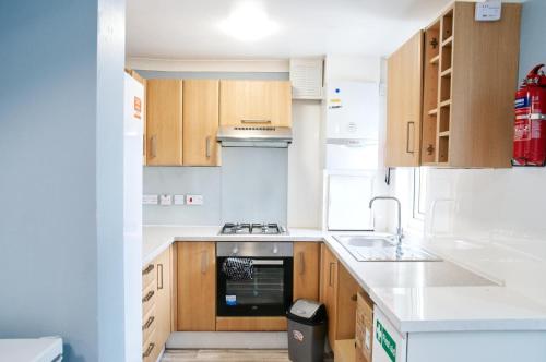 Regina's Place, London