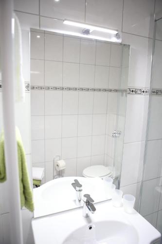 Gästehaus Café Daheim - Self Check-in Room Type - Deluxe Double Room