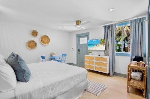 Driftwood Villas by AMI Locals - image 14