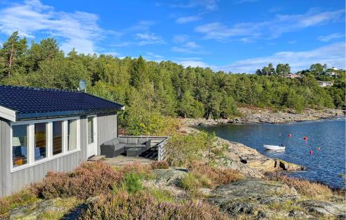 A szálláshely kívülről, Awesome Home In Kolbjørnsvik With House Sea View in Arendal