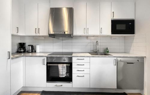 кухня, 2 Bedroom Amazing Home In Sälen (2 Bedroom Amazing Home In Salen) in Селен