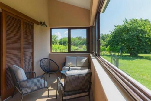 ระเบียง/ชานเรือน, Holiday house with a swimming pool Cere, Central Istria - Sredisnja Istra - 24249 in เซเร