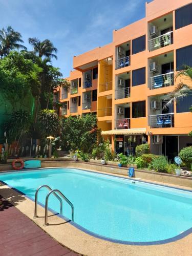 Beach Hotel Patong - PORTERHOUSE Boutique hotel