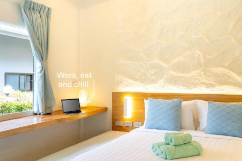 Stylish Studio with Pool - 8' walk to Rawai Beach, Rawai Beach (photo 3)