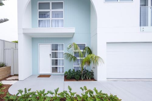 Olas Villa 1 - Plunge Pool & Walk to Beach, Anna Bay (foto 9)