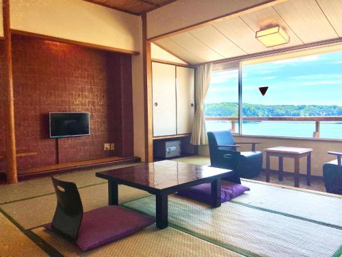 下田 伊東園 ホテル はな岬スーペリア　4人部屋