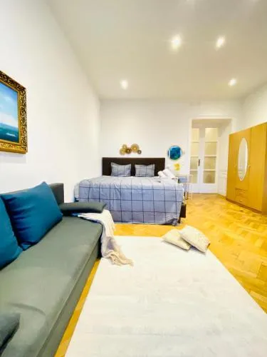 Comfortable 1BR Apartment By Westbahnhof in Wien, Österreich