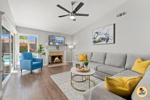 Inviting Home with Mountain Views & Pool-Spa in San Carlos