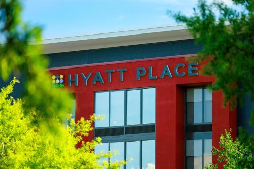 Hyatt Place Charlotte Arrowood - image 10